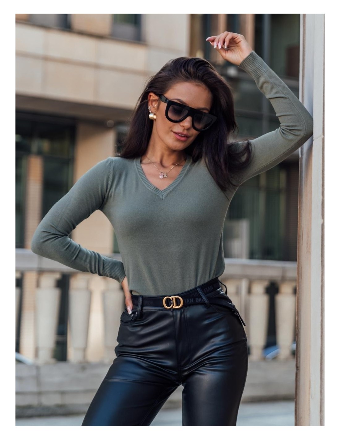 Fitted blouse with a V-neck, khaki 8068 - Online store - Boutique